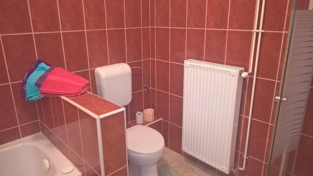 סגד Apartman Lux מראה חיצוני תמונה